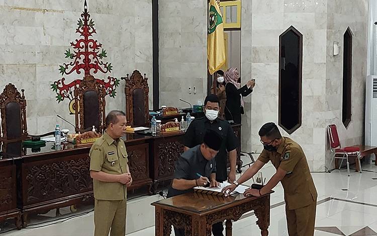 DPRD Kapuas Gelar Paripurna Pengesahan Raperda Rencana Induk Pembangunan Kepariwisataan