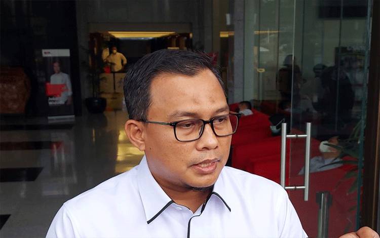 KPK Periksa Istri dan Anak Lukas Enembe soal Rijatono Lakka