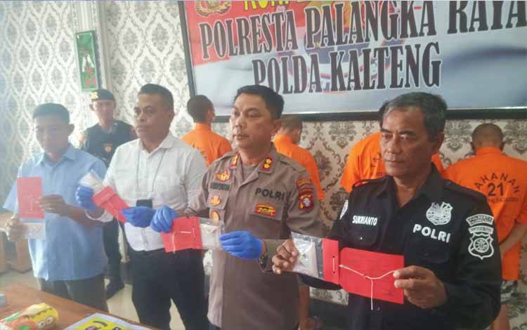 Polresta Palangka Raya Tangkap 4 Pengedar dan Pengguna 17 Paket Sabu serta 25 Butir Ekstasi?