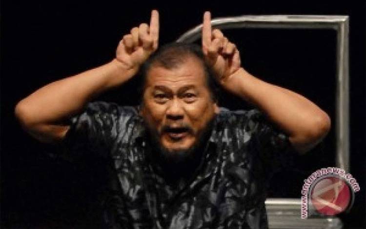 Tokoh Teater Nano Riantiarno Meninggal Dunia