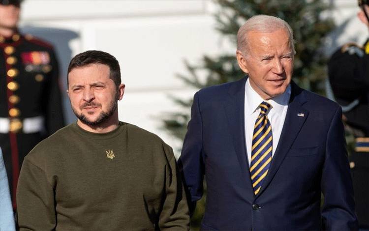 Amerika Serikat Umumkan Bantuan Militer Rp37 Triliun untuk Ukraina