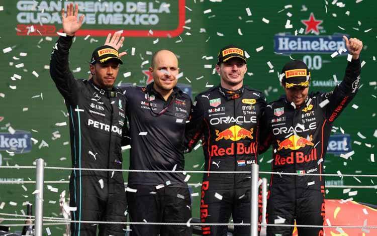 Hamilton, Verstappen Berpotensi Salip Rekor Schumacher pada 2023