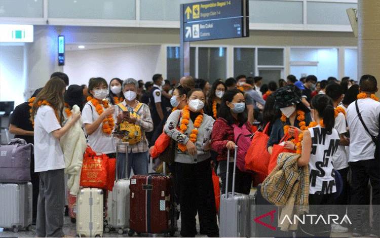210 WNA Tiongkok Tiba di Bali Hari Ini