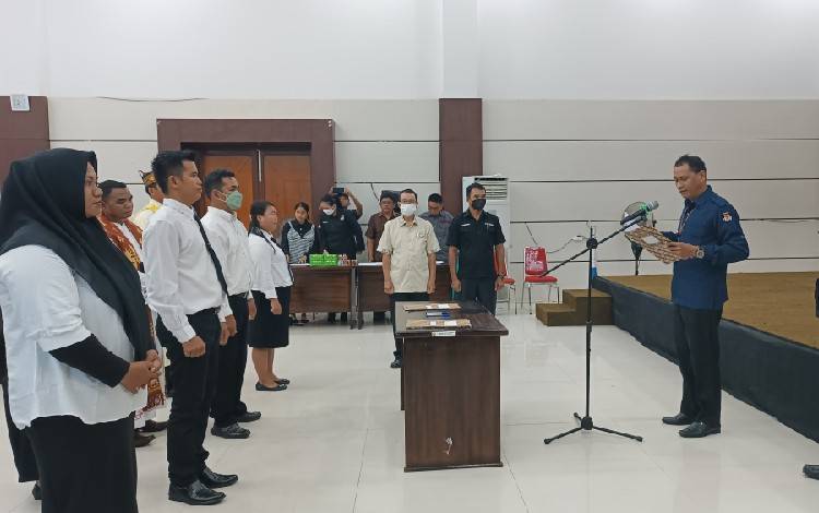 KPU Gunung Mas Lantik PPS di 4 Lokasi