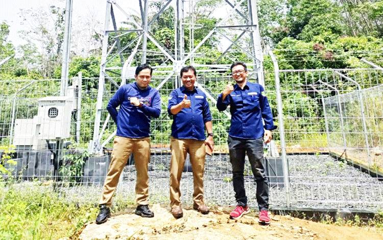 Kepala Diskominfosantik Barito Timur Monitoring Pembangunan Menara BTS
