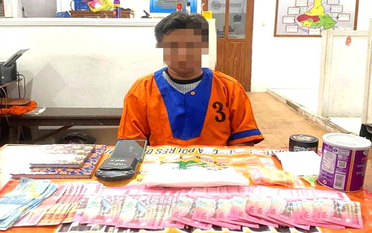 Saat Ambil Paket di Loket Travel Muara Teweh, Pengedar Sabu Ditangkap Bersama Barbuk 21,67 Gram