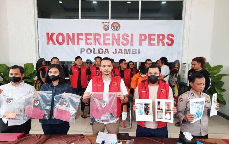 Polisi Tangkap Komplotan Perampok Nasabah Bank