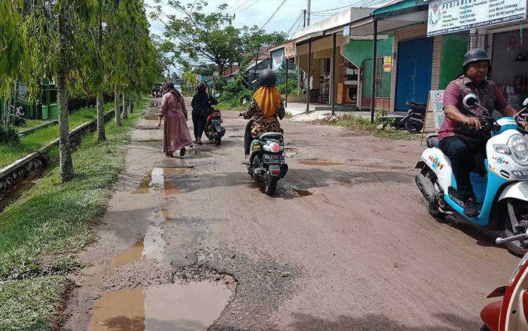 DPRD Kotim Sambut Baik Pembangunan Jalan di Kompleks Pelajar