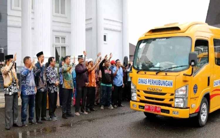 Bupati Barito Utara Umrohkan 114 Jemaah