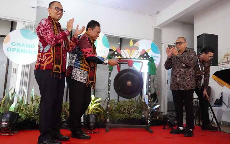 Wakil Gubernur Kalteng Resmikan BSI KC Palangka Raya