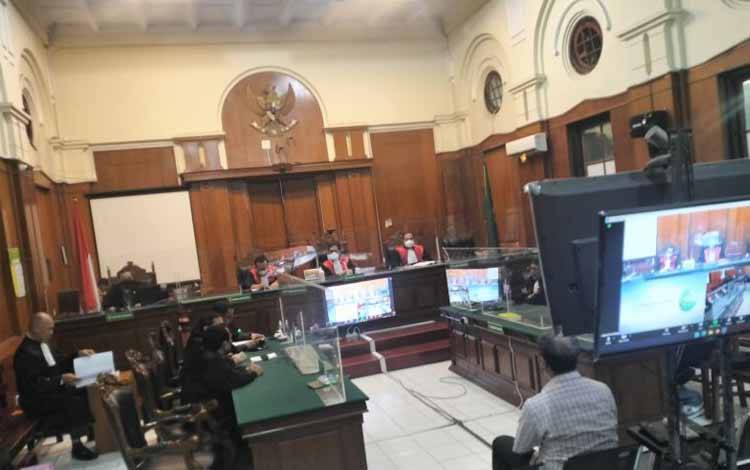 2 Terdakwa Kasus Kanjuruhan Dituntut 6 Tahun 8 Bulan Penjara