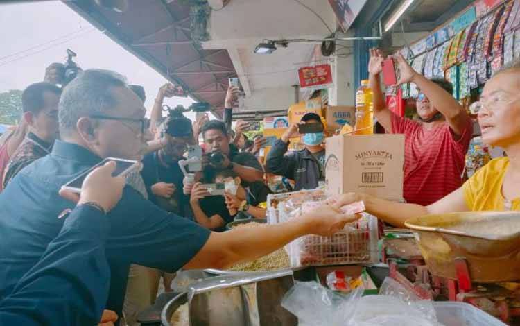 Mendag Zulkifli Ingatkan Pedagang Jangan Menjual Beras Oplosan