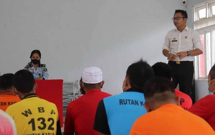 Tim Klinik Barigas Rutan Kapuas Sosialisasikan Pencegahan Penyakit Menular ke WBP