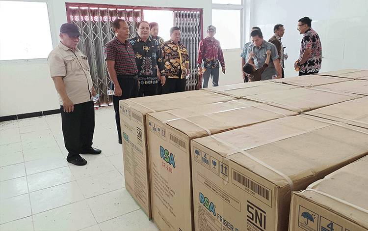 Komisi II DPRD Kalteng Kunjungi Sentra IKM Desa Sungai Undang