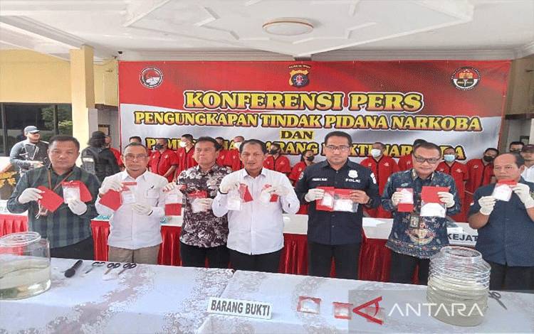 Polda Kalteng Tangkap 86 Pemilik 1,2 Kg Sabu