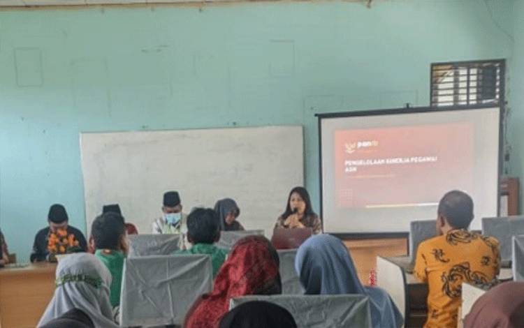 Kemenag Kapuas Sosialisasikan Peraturan Menpan RB tentang Pengelolaan Kinerja ASN?
