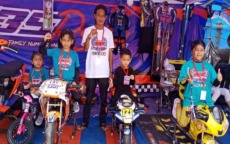 135 Racing Team Banjarbaru Pertama Kali Jajal Aspal Sampit di Even Bupati Kotim Open Race Motoprix