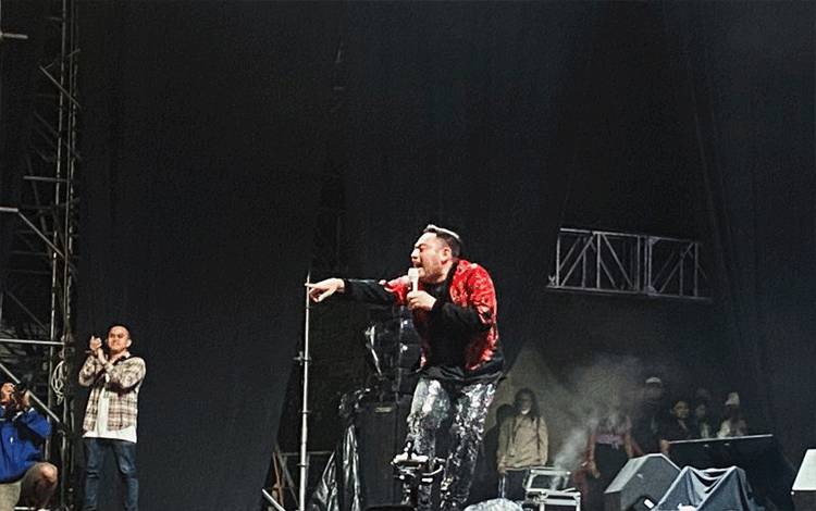 King Nassar Tutup Festival Pasar Musik dengan Goyangan Tanpa Henti