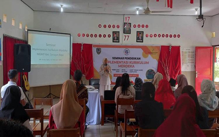 Penguatan Implementasi Kurikulum Merdeka, MGMP Seruyan Raya Gelar Seminar Pendidikan