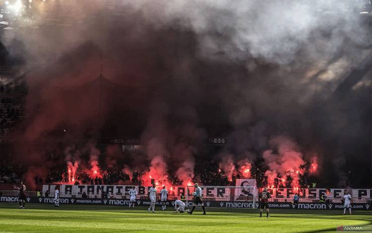 Nice Ajukan Dakwaan Setelah adanya Pembuatan Film Dewasa di Stadion