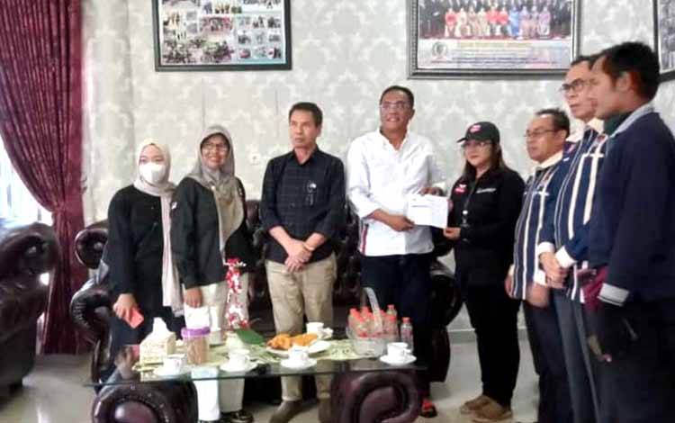 Pantarlih Lakukan Coklit di Kediaman Ketua DPRD Palangka Raya