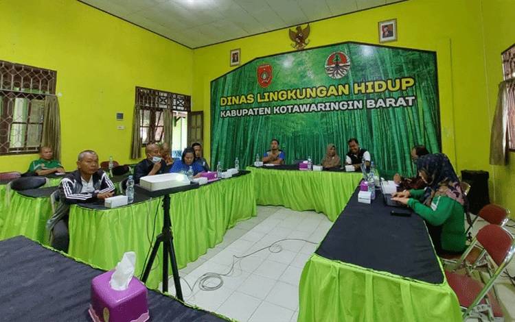 Hasil Lab: Limbah Pabrik Tempe dan Detergen Penyebab Bau Menyengat di Sungai Jalan Tjilik Riwut II Pangkalan Bun