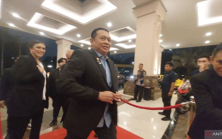 Bamsoet Nilai Jokowi Layak Disebut Bapak Otomotif Indonesia