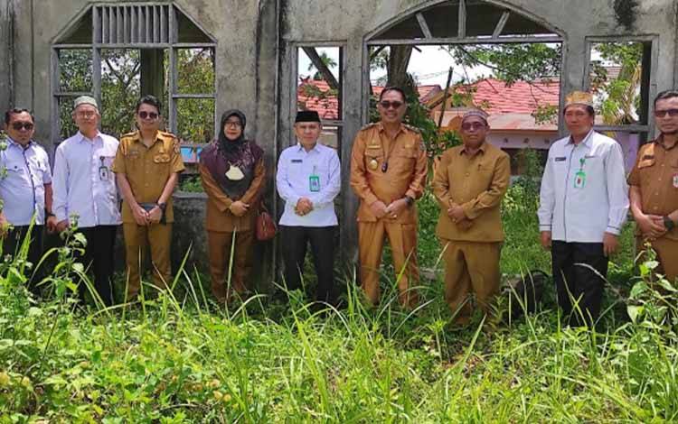 Wakil Bupati Katingan Minta Bangunan Langgar Al-Ilmi Kasongan Dilanjutkan