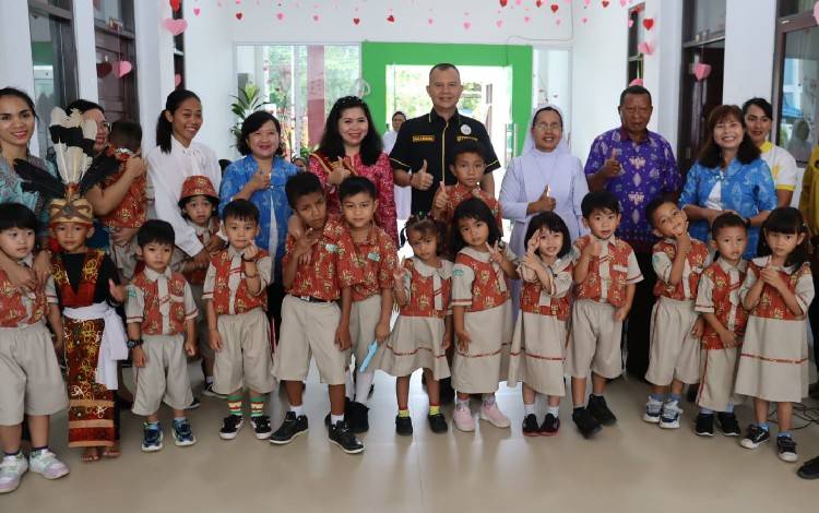 Bupati Gunung Mas Ajak Tanamkan Nilai Kebersihan Sejak Dini