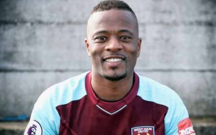 Patrice Evra: Erik Ten Hag Adalah Trofi untuk Man United