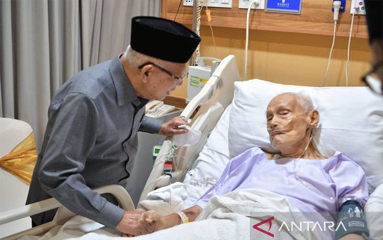 Ketua Umum MUI 1990-2000 KH Ali Yafie Wafat pada Sabtu Malam