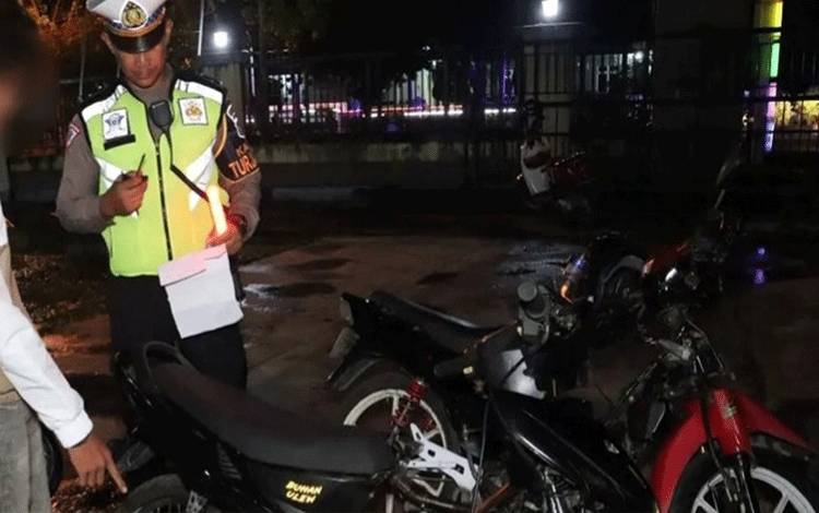 Jajaran Polres Kapuas Menjaring 11 Kendaraan Gunakan Knalpot Brong