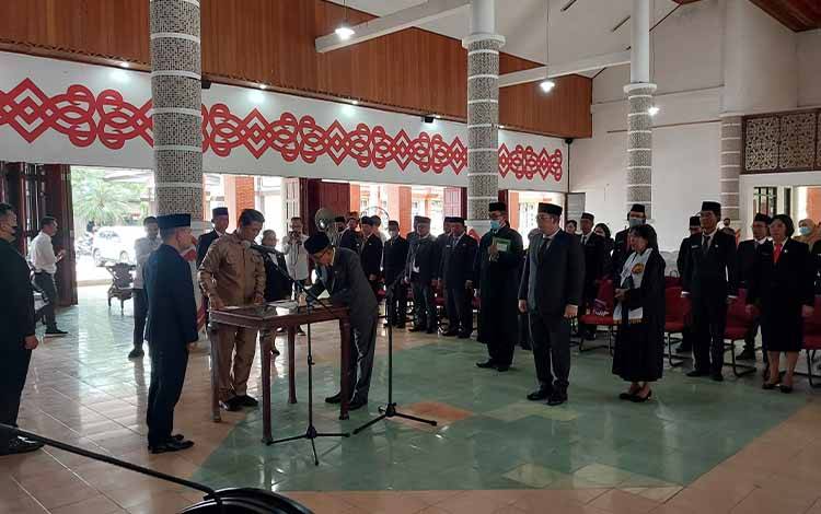 Bupati Kapuas Lantik 5 Kepala Dinas dan Sekretaris DPRD