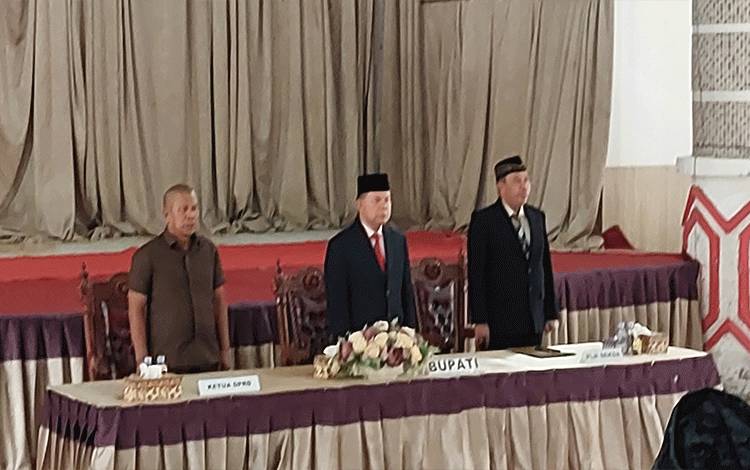 Ketua Komisi I DPRD Kapuas Hadiri Pelantikan Pejabat Pimpinan Tinggi Pratama