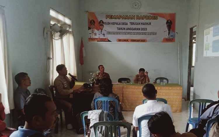 Kecamatan Bataguh Dengarkan Pemaparan RAPBDes Pemdes Tahun 2023