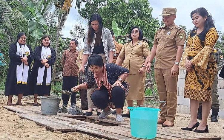 DPRD Gunung Mas Sambut Baik Pembangunan Pastori Gereja Barita Salamat