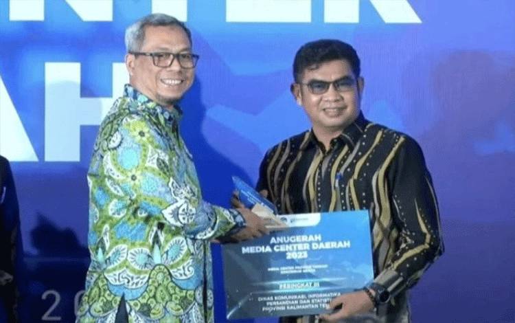 Diskominfosantik Kalteng Raih Anugerah Media Center Terbaik Ketiga