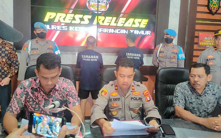 Satu Keluarga Diduga Jadi Komplotan Pencuri Buah Kelapa Sawit Ditangkap