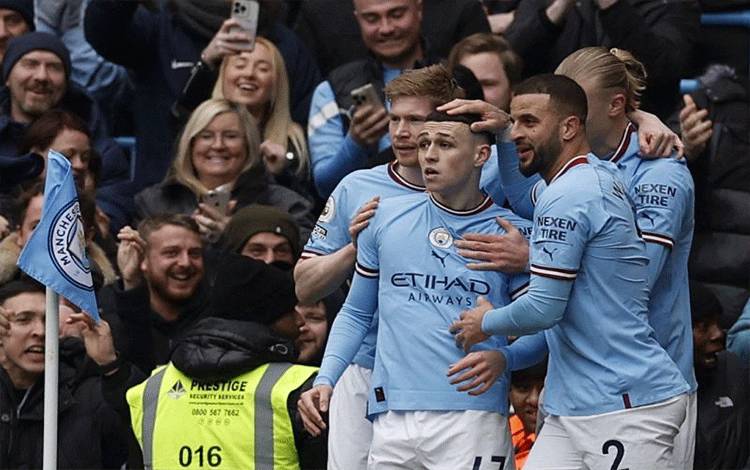 Kalahkan Newcaslte 2-0, Manchester City Terus Tempel Arsenal