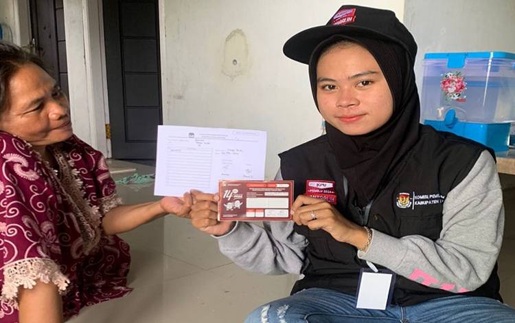 Warga di Lamandau Diimbau Siapkan Berkas untuk Petugas Coklit  ?