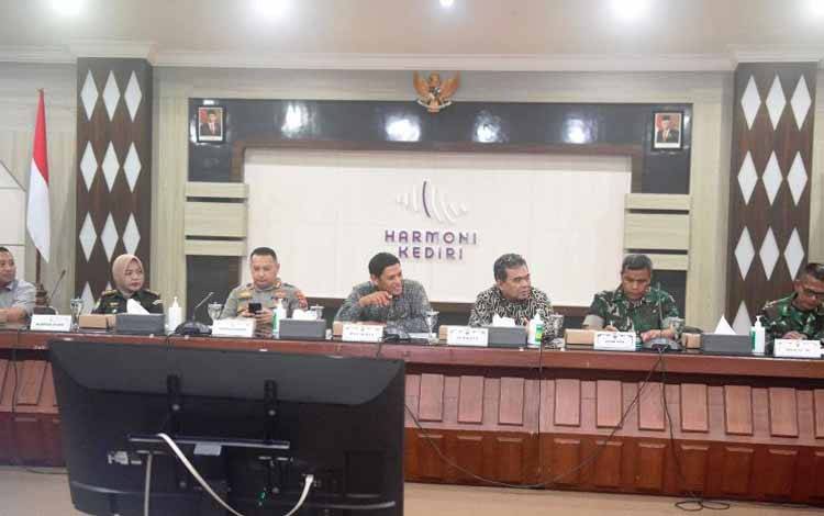 Pertandingan Persik Lawan Persebaya Tanpa Penonton