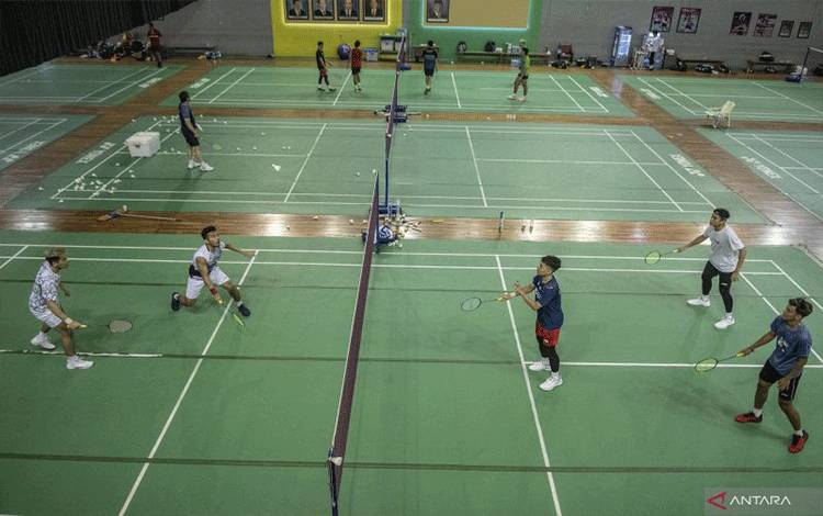Pebulu Tangkis Indonesia Bertolak ke All England 2023
