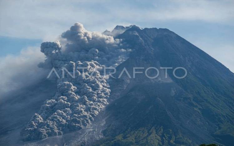 BPPTKG: Ada Potensi Bahaya di Sisi Barat Laut Gunung Merapi