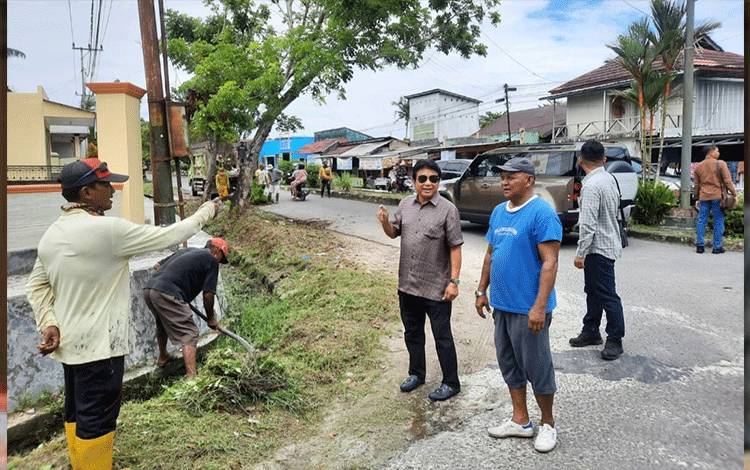 Dewan Kobar Apresiasi Kepedulian Abdul Rasyid AS Terhadap Keindahan dan Kebersihan?Pangkalan Bun