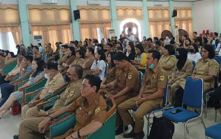 Kepala Sekolah hingga Guru di Gunung Mas Didorong untuk Persiapkan Diri dalam Pelaksanaan IKM