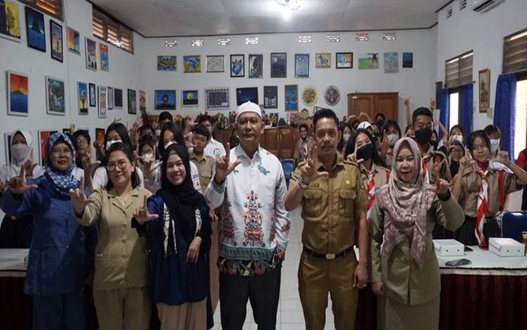 Diskominfo Palangka Raya Edukasi Pelajar Agar Bijak Gunakan Teknologi