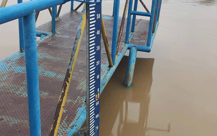 Ketinggian Debit Air Sungai 6,10 Meter, Warga Tumbang Rungan Diimbau Waspada Banjir