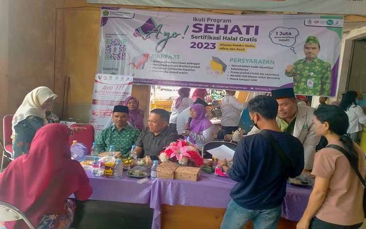 Kampanye Mandatory Halal Dilakukan di Pasar Kahayan dan Lapangan Sanaman Mantikei