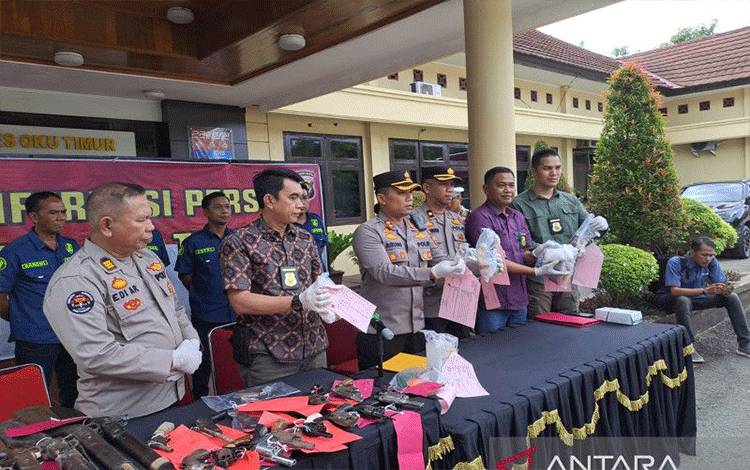 Polisi Sita Puluhan Senjata Api Ilegal