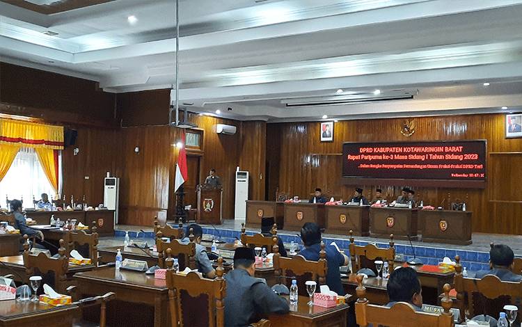 DPRD Kobar Harap Penghargaan UHC Jadi Motivasi Sejahterakan Masyarakat